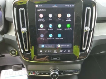 2026 Volvo XC40 B5 Plus – miniatura 12