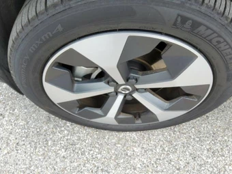 2026 Volvo XC40 B5 Plus – miniatura 3