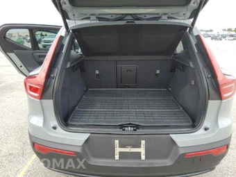 2026 Volvo XC40 B5 Plus – miniatura 7