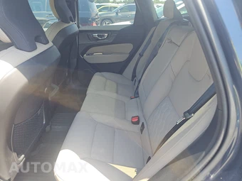 2026 Volvo XC60 B5 Plus – miniatura 13