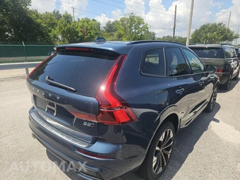 2026 Volvo XC60 B5 Plus – miniatura 4