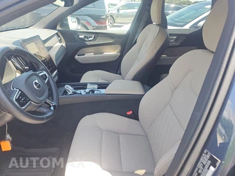 2026 Volvo XC60 B5 Plus – miniatura 7