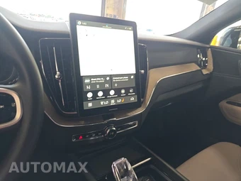 2026 Volvo XC60 B5 Plus - miniatura 11