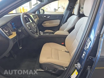 2026 Volvo XC60 B5 Plus - miniatura 7