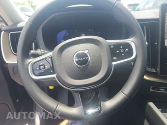 2026 Volvo XC60 B5 Plus – miniatura 10