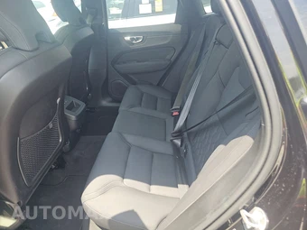 2026 Volvo XC60 B5 Plus – miniatura 13