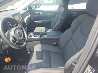 2026 Volvo XC60 B5 Plus – miniatura 7