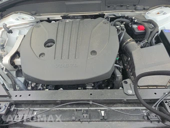 2026 Volvo XC60 B5 Plus - miniatura 15