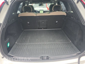 2026 Volvo XC60 B5 Plus - miniatura 16