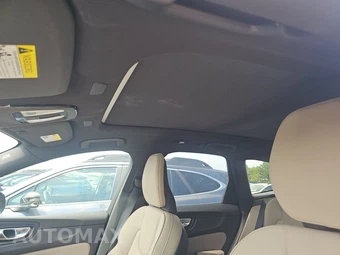 2026 Volvo XC60 B5 Plus - miniatura 18