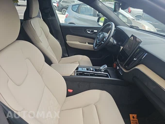 2026 Volvo XC60 B5 Plus - miniatura 8