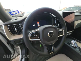 2026 Volvo XC60 B5 Plus - miniatura 10