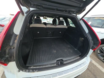 2026 Volvo XC60 B5 Plus - miniatura 16