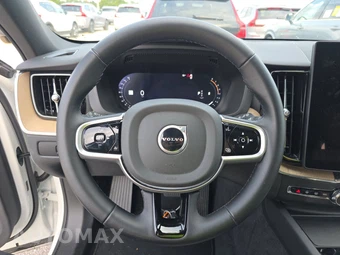2026 Volvo XC60 B5 Plus - miniatura 10