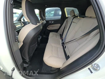 2026 Volvo XC60 B5 Plus - miniatura 13