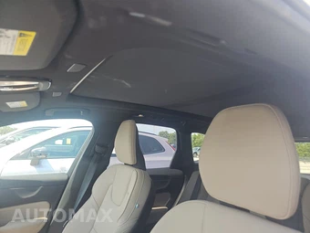 2026 Volvo XC60 B5 Plus - miniatura 17