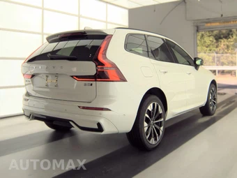 2026 Volvo XC60 B5 Plus - miniatura 4