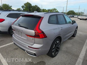 2026 Volvo XC60 B5 Plus - miniatura 4