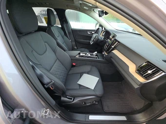2026 Volvo XC60 B5 Plus - miniatura 8