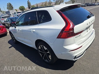 2026 Volvo XC60 B5 Plus - miniatura 6