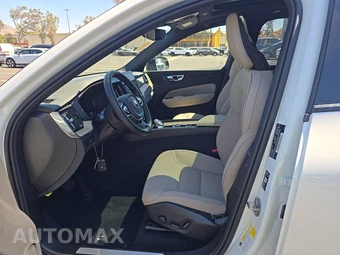 2026 Volvo XC60 B5 Plus - miniatura 7