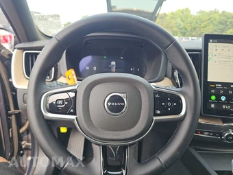 2026 Volvo XC60 B5 Plus - miniatura 10