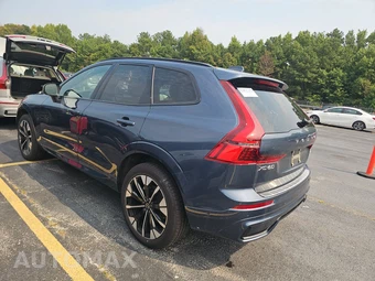 2026 Volvo XC60 B5 Plus - miniatura 6