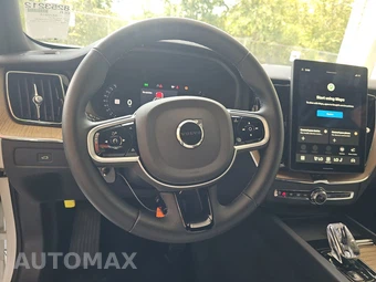 2026 Volvo XC60 B5 Plus – miniatura 16