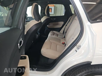 2026 Volvo XC60 B5 Plus – miniatura 19