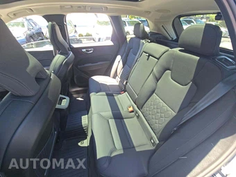 2026 Volvo XC60 B5 Plus – miniatura 10
