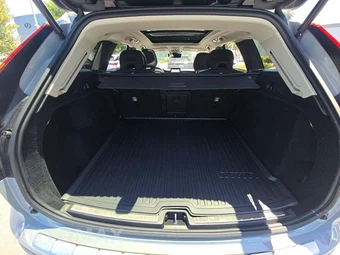 2026 Volvo XC60 B5 Plus – miniatura 11