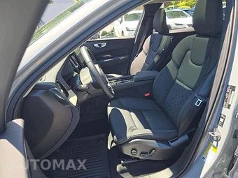 2026 Volvo XC60 B5 Plus – miniatura 3