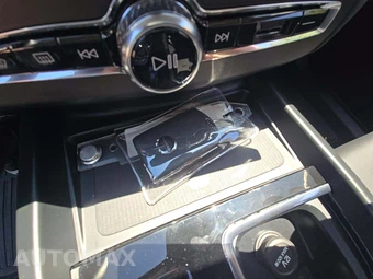2026 Volvo XC60 B5 Plus – miniatura 5