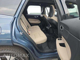2026 Volvo XC60 B5 Plus - miniatura 17