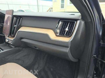 2026 Volvo XC60 B5 Plus - miniatura 20