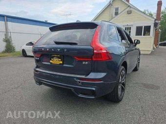 2026 Volvo XC60 B5 Plus - miniatura 4