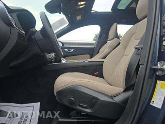2026 Volvo XC60 B5 Plus - miniatura 7