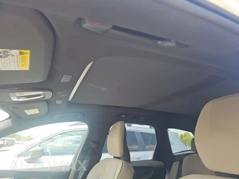 2026 Volvo XC60 B5 Plus - miniatura 17