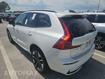 2026 Volvo XC60 B5 Plus - miniatura 6