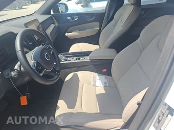 2026 Volvo XC60 B5 Plus - miniatura 7