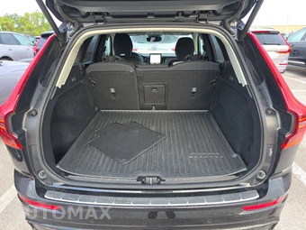2026 Volvo XC60 B5 Plus - miniatura 16