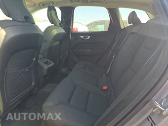 2026 Volvo XC60 B5 Plus - miniatura 13
