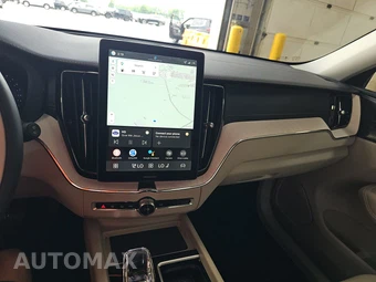 2026 Volvo XC60 B5 Ultra – miniatura 11