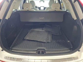 2026 Volvo XC60 B5 Ultra – miniatura 16