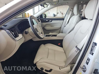 2026 Volvo XC60 B5 Ultra – miniatura 7