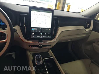 2026 Volvo XC60 B5 Ultra - miniatura 11