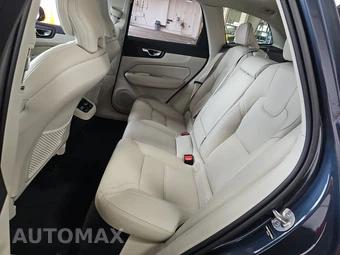 2026 Volvo XC60 B5 Ultra - miniatura 13