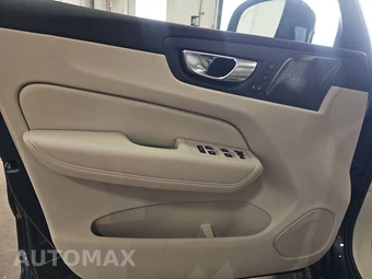 2026 Volvo XC60 B5 Ultra - miniatura 9
