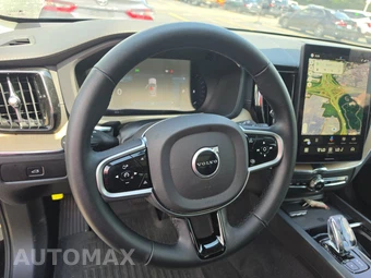 2026 Volvo XC60 B5 Ultra - miniatura 10