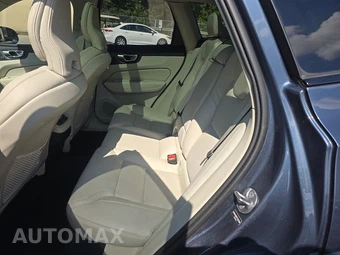 2026 Volvo XC60 B5 Ultra - miniatura 13